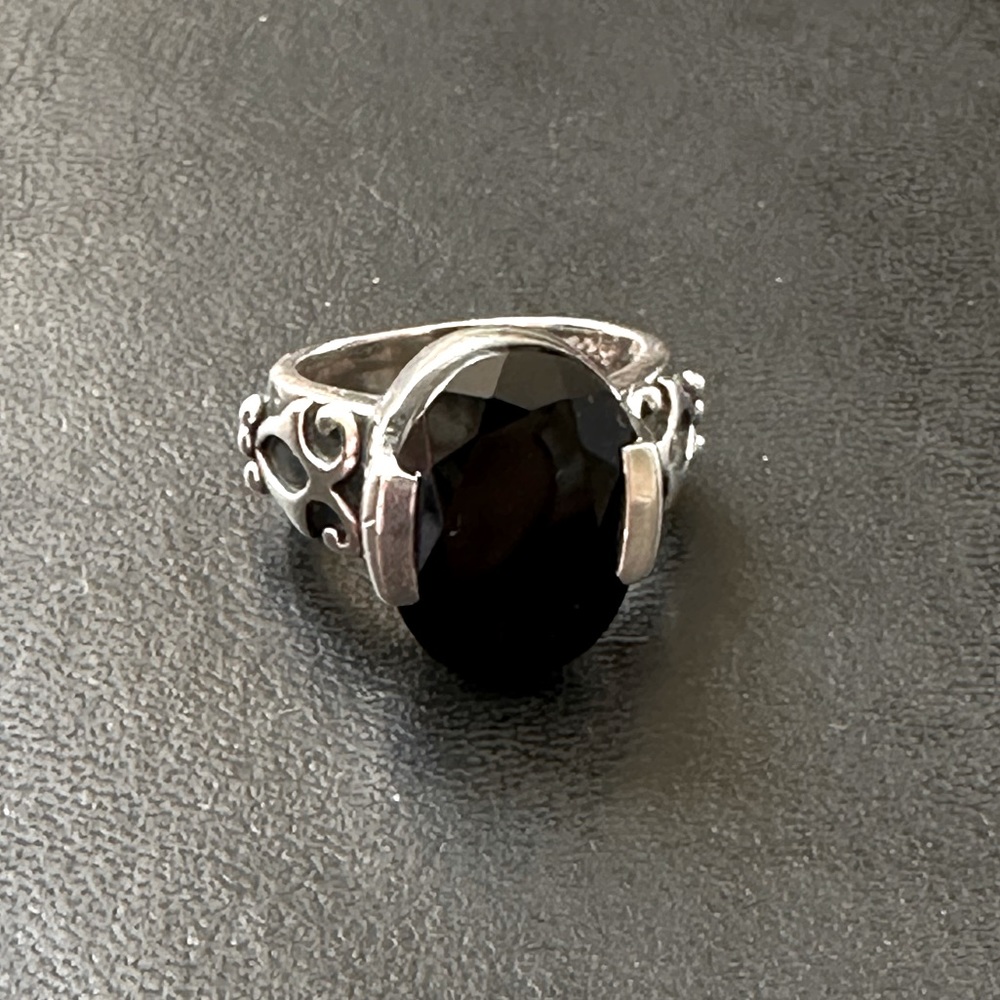 *Retired* Silpada Black Onxy Ring